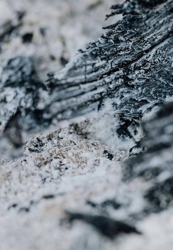 Asche 2 Einzigartige Materialien